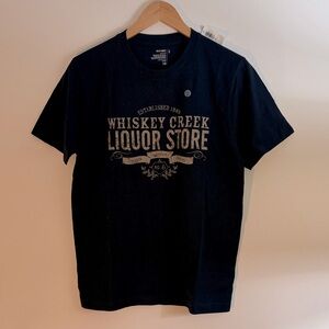 ✅ NWT OLD NAVY Deadstock 2009 Whiskey Creek Liquor Store Est 1849 Logo Tee Shirt